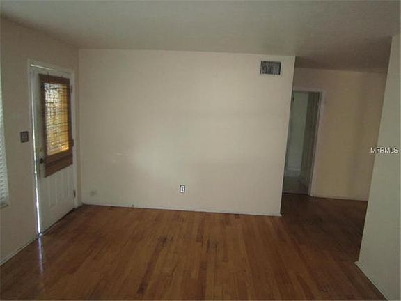 2nd image of 604 S Alder Ave