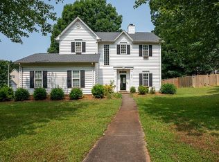 5610 Angel Oaks Dr, Winston Salem, NC 27105