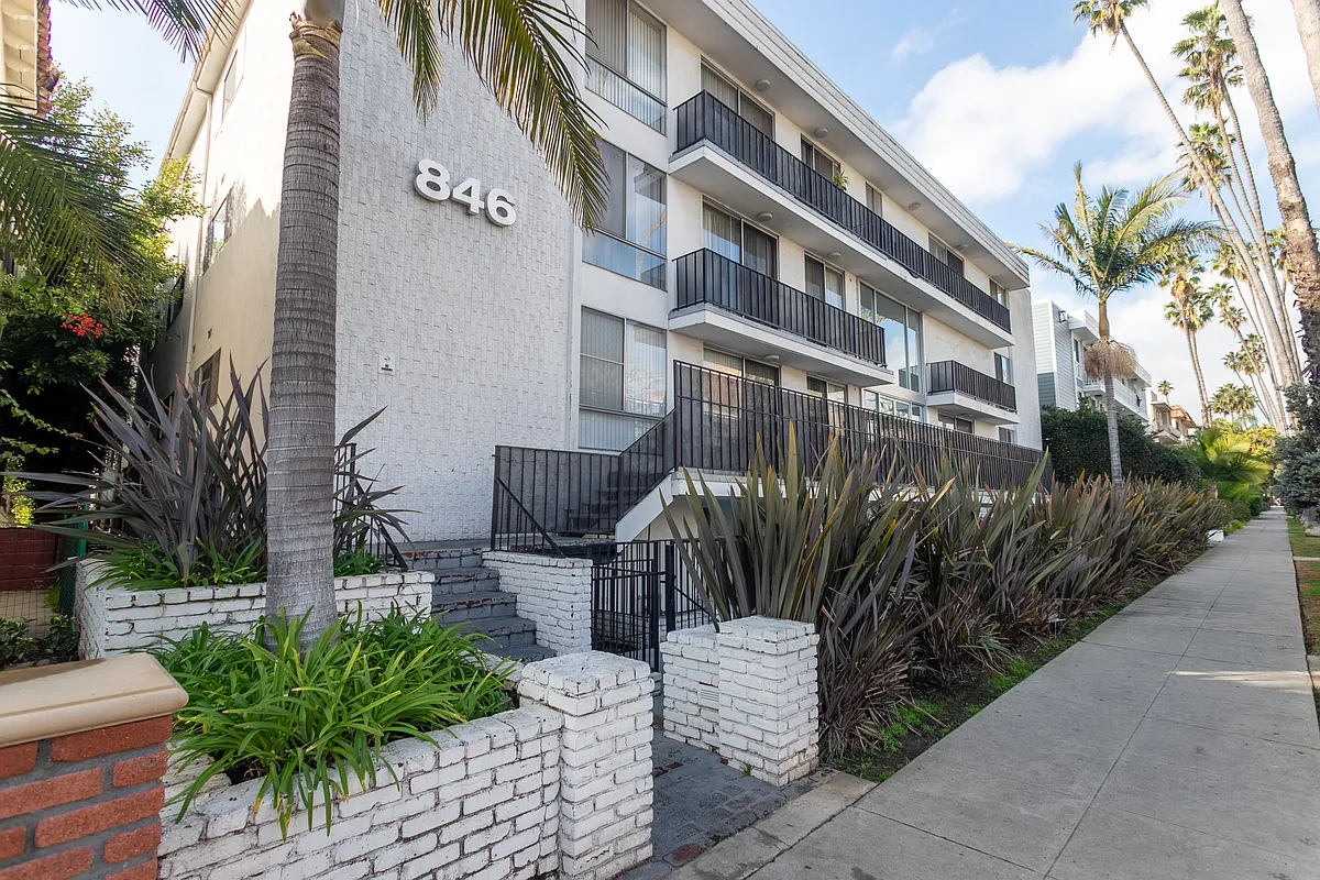 Building Photo - 846 4th St