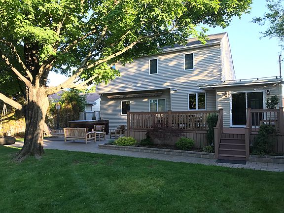 5th image of 2951 Montgomery St