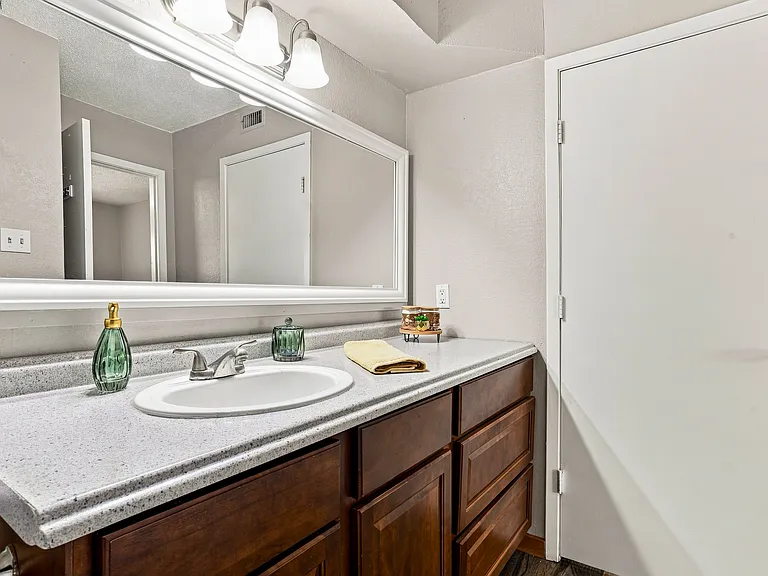 121 Allencrest Dr #123 — Photo 13