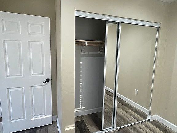 5th image of 11839 Crystal Ave #11841