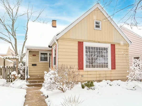2653 North 75th STREET, Wauwatosa, WI 53213