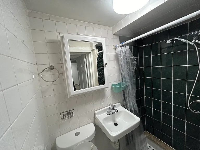 260 Webster Ave #B — Photo 11