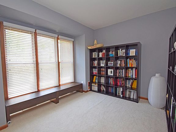 2nd image of 870 Miamiridge Dr