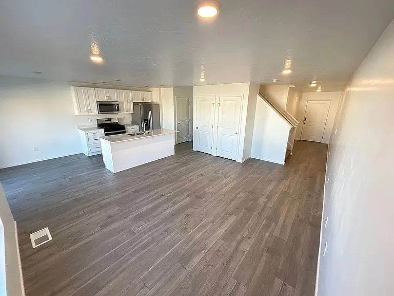 2974 W Graham Loop #1079 — Photo 5