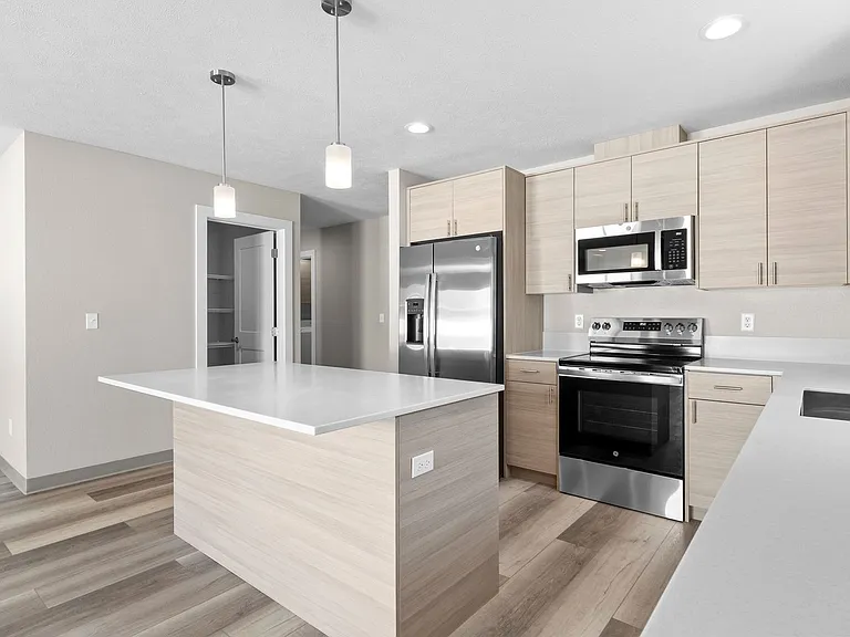 1703 N Selkirk Rd — Photo 35