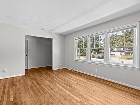 5th image of 4109 Taylor Rd