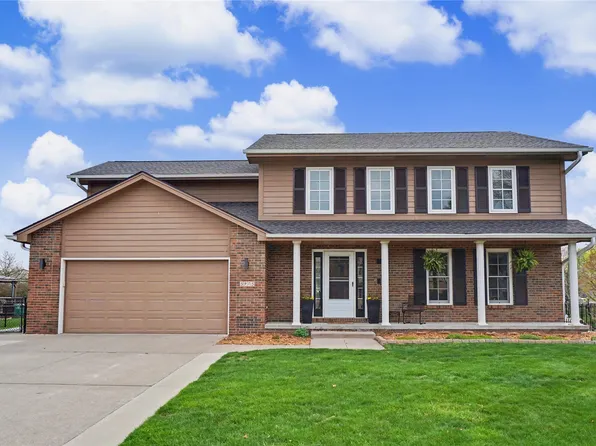 5975 S Winwood Dr, Johnston, IA 50131