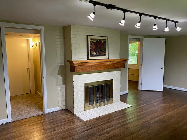 1337 Newport St — Photo 11