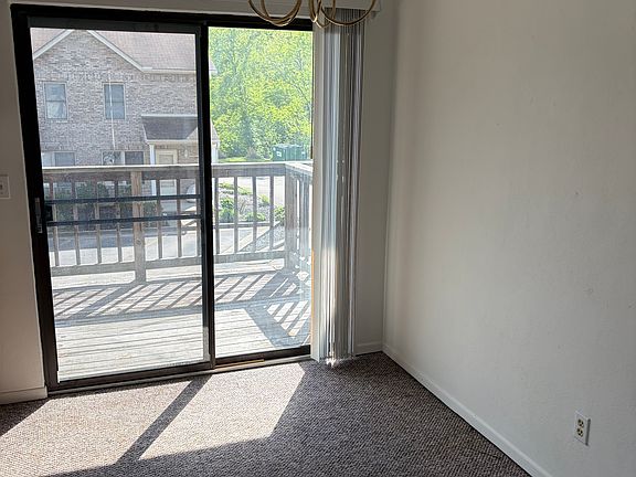 4th image of 149 Dutch Rd #201