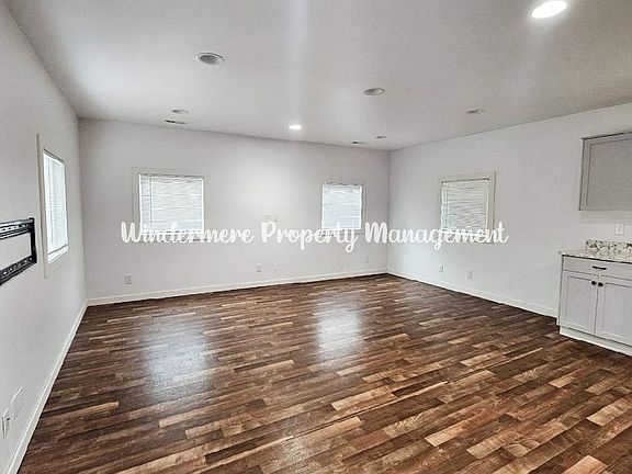 5th image of 7642 Chico Way NW
