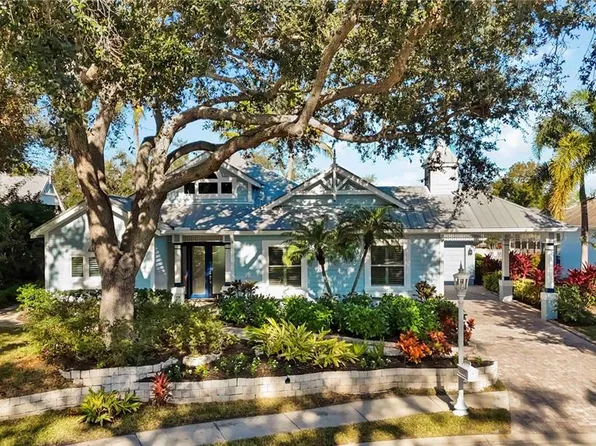 304 Americas Cup Blvd, Bradenton, FL 34208