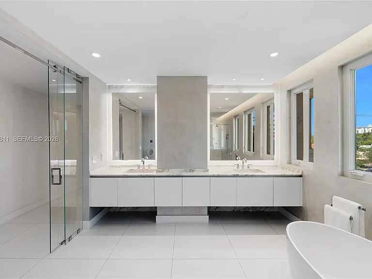 600 Coral Way #2 — Photo 30