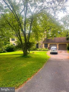 30 Chrisman Dr, Elverson, PA, 19520