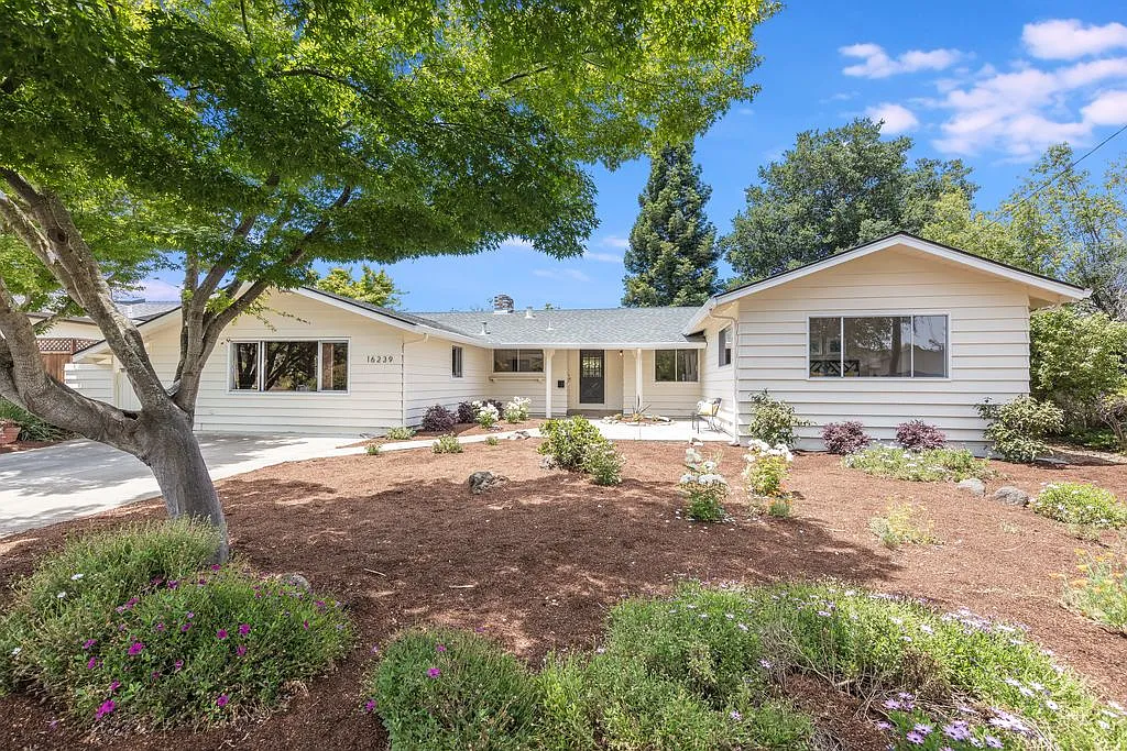 16239 Jacaranda Way photo 1