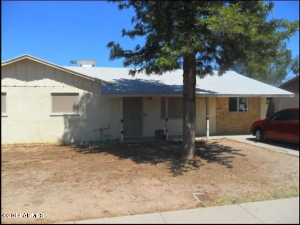 11415 N 58th Dr, Glendale, AZ 85304
