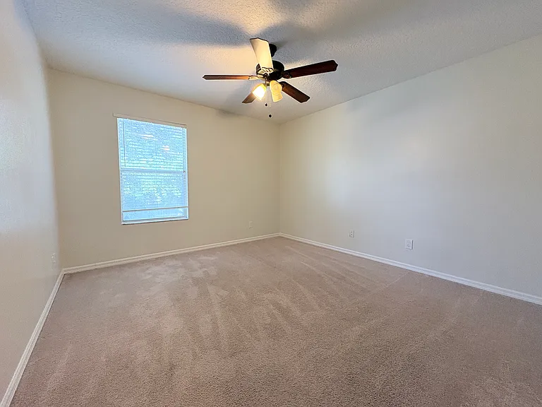 4616 Riverton Dr — Photo 14