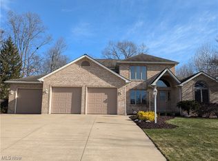 219 Chippewa Ct, Girard, OH