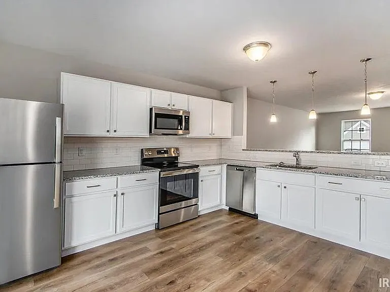 3228 Falling Oak Dr — Photo 7