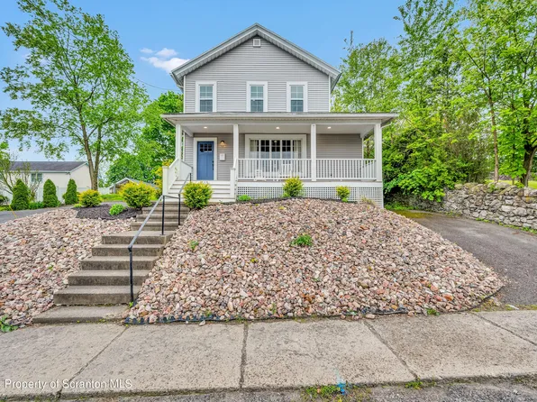 515 Keystone Ave, Peckville, PA 18452