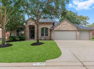 959 Stoneglade Dr, Conroe, TX 77301