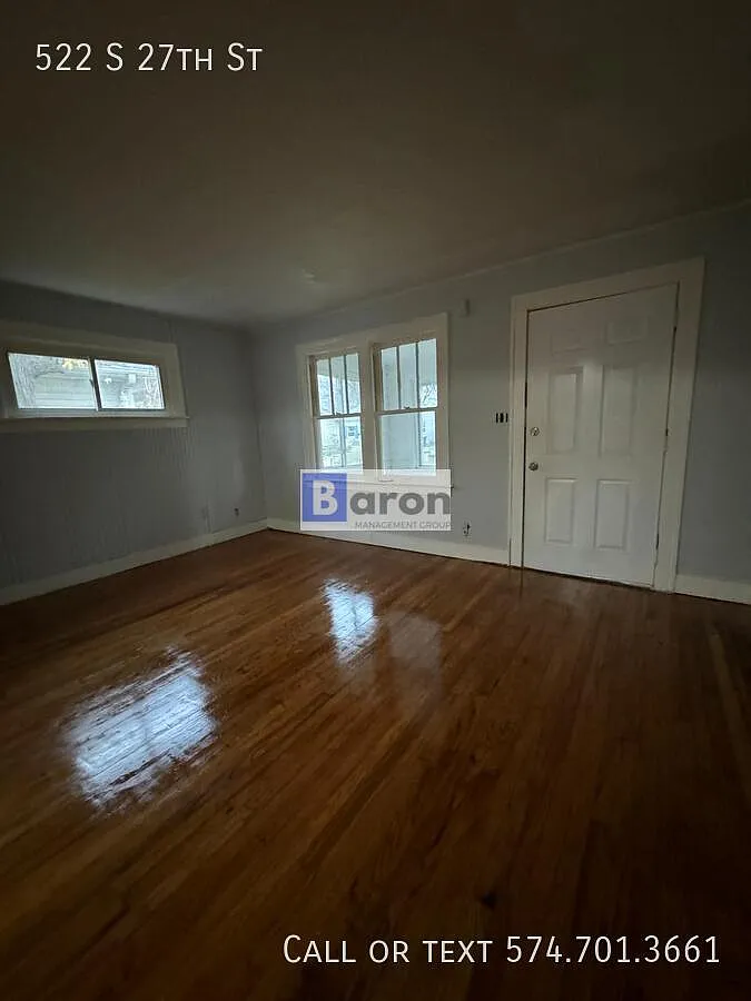 522 S 27th — Photo 2