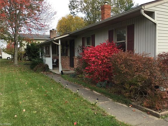 3rd image of 559 Longview Ave