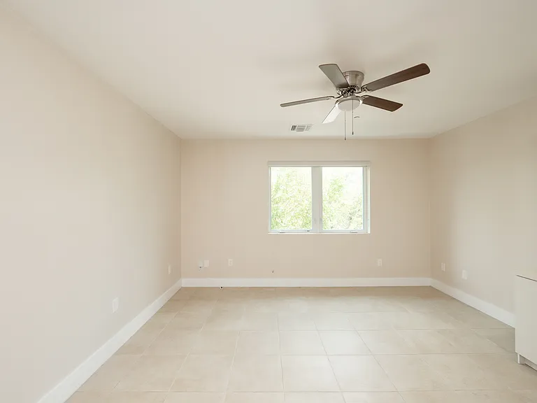 2706 Flagler Ave #1 — Photo 2