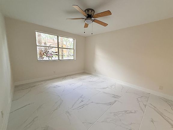 5th image of 8801 Wiles Rd