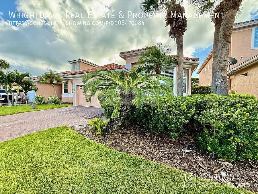 Fully furnished 3/2 in The Moorings of Sand Key — Photo 3