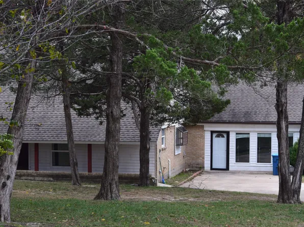 1814 W Pleasant Run Rd, Desoto, TX 75115