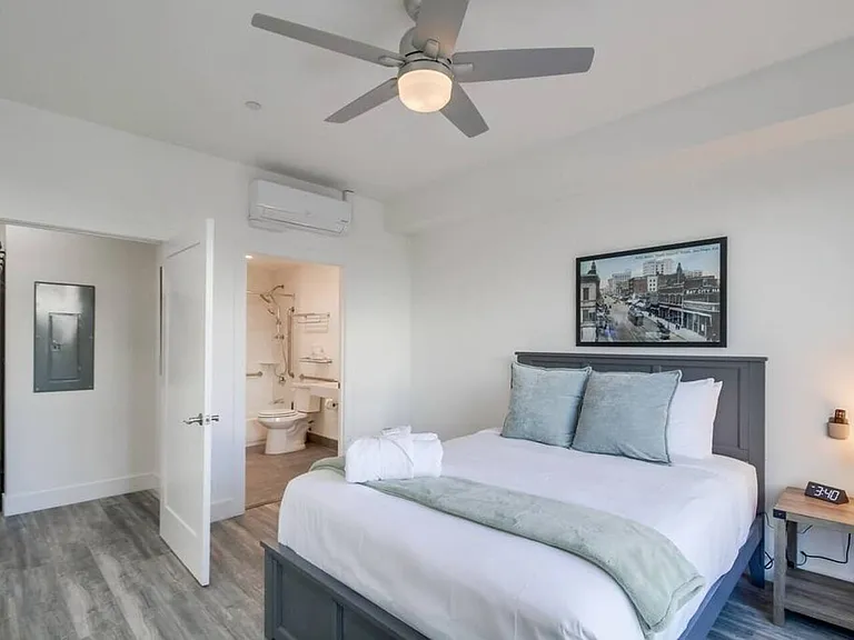 Bedroom2
