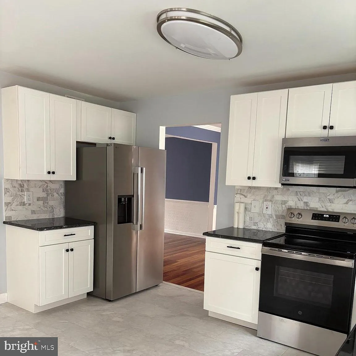 4 bed, 4.0 bath, 2368 sqft, $2,950 — Photo 3