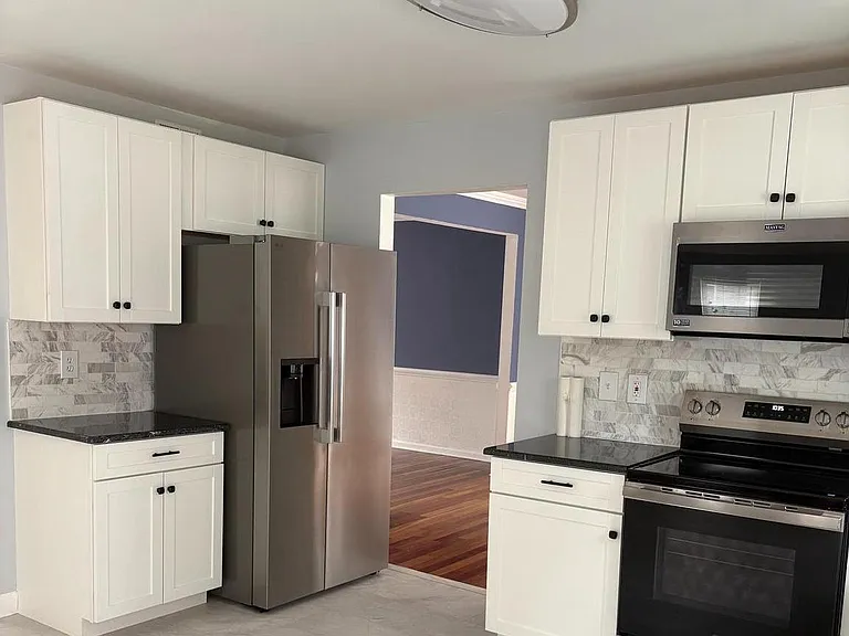8061 Station Rd — Photo 3