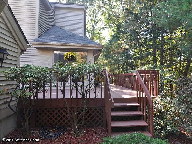 1st image of 134 Pine Glen Dr