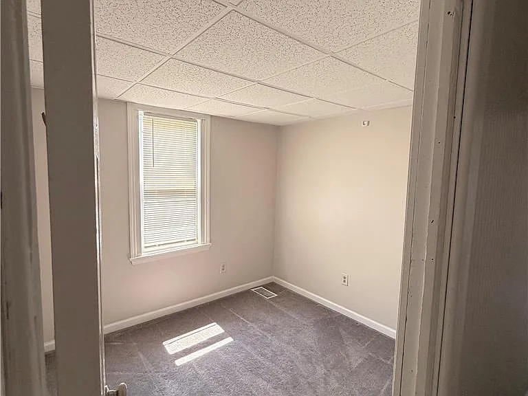 2414 Birch St — Photo 9