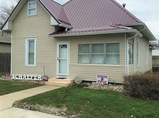 8226 E Terhune St, Dugger, IN 47848