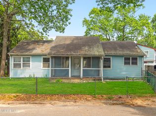 90 Dock Rd, Brick, NJ 08723