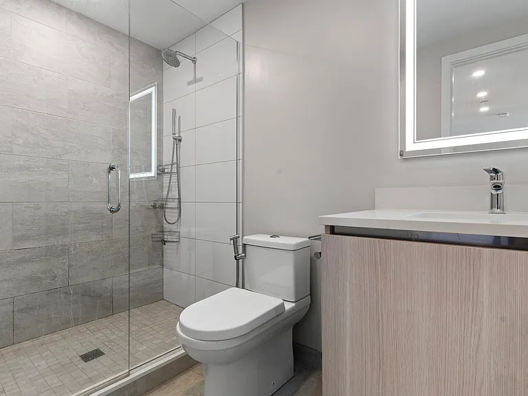 932 Broadway #213 — Photo 5