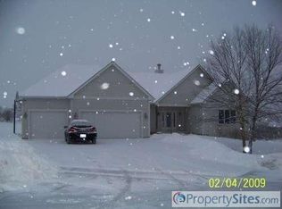 7321 Lone Oak Rd, Spring Grove, IL 60081