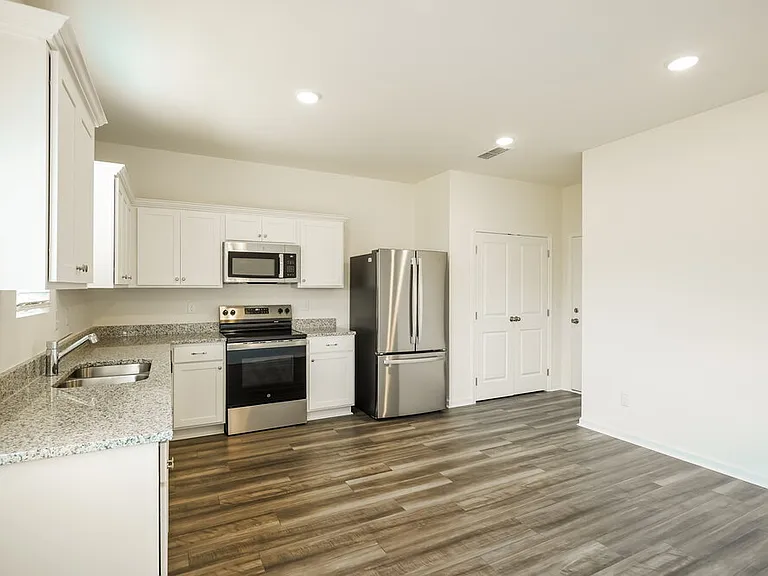195 Snowdrop Ave — Photo 8