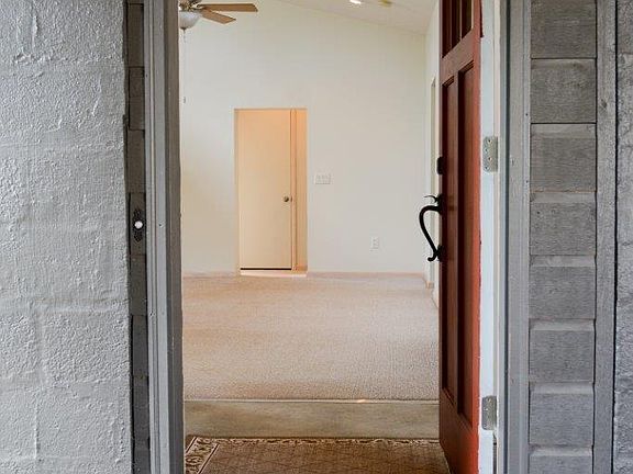 3rd image of 1120 Carolina Ave