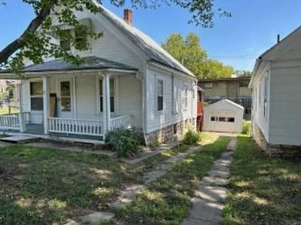 4517 Summit St, Kansas City, MO 64111