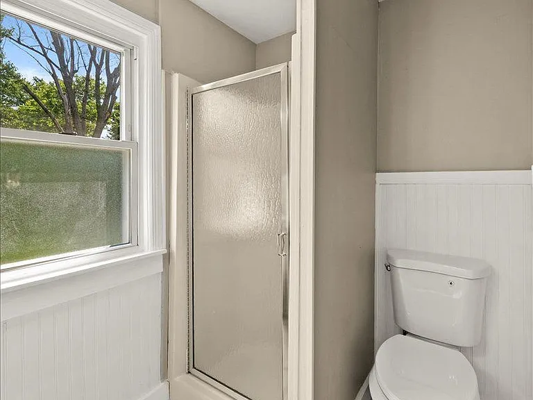 204 Stevenson Rd — Photo 14