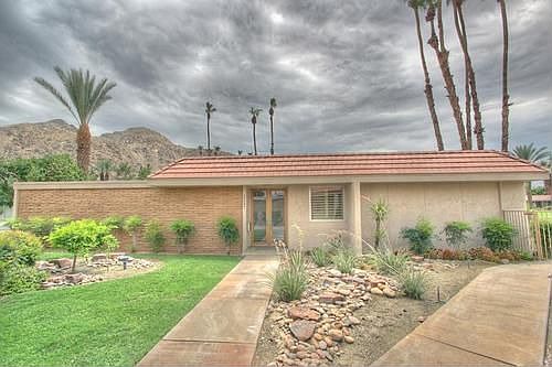 2nd image of 45895 Pueblo Rd
