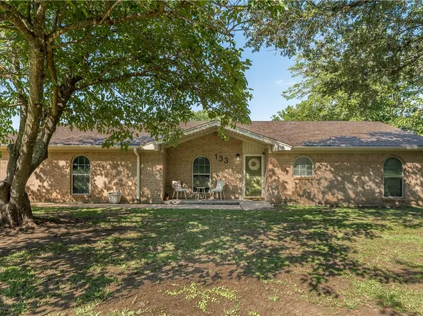 133 Towne West Dr, Lorena, TX 76655