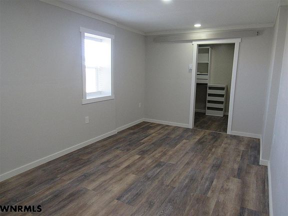 5th image of 220850 View Dr