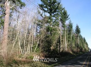 248 W Chase Way, Camano Island, WA 98282