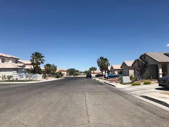 5th image of 8223 Broward Ln